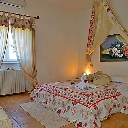 Oda ve Kahvaltı Oltremare