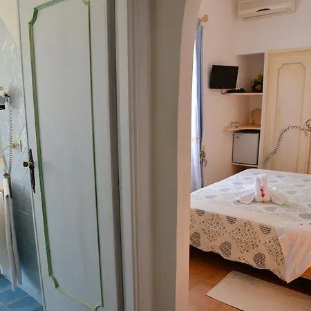 Oltremare Alojamento de Acomodação e Pequeno-almoço Cannigione